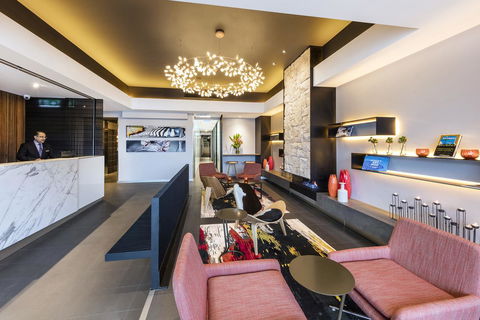 Adina Apartment Hotel St Kilda Melbourne - Accommodation Main Beach 2