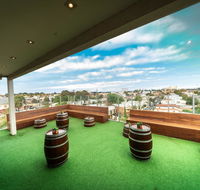 Summer House Melbourne Backpackers - Accommodation Main Beach