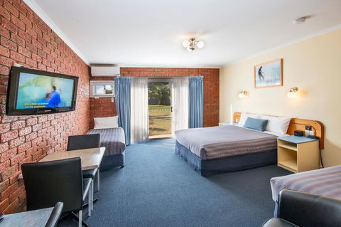 Torquay Tropicana Motel - Accommodation Main Beach 2