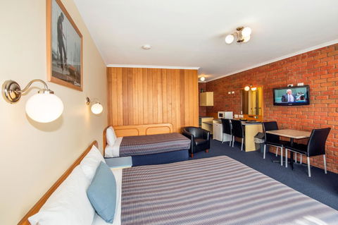 Torquay Tropicana Motel - Accommodation Main Beach 27