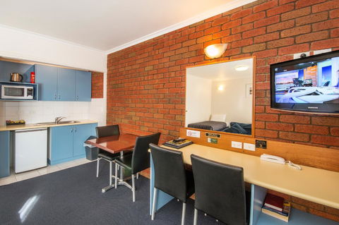 Torquay Tropicana Motel - Accommodation Main Beach 22
