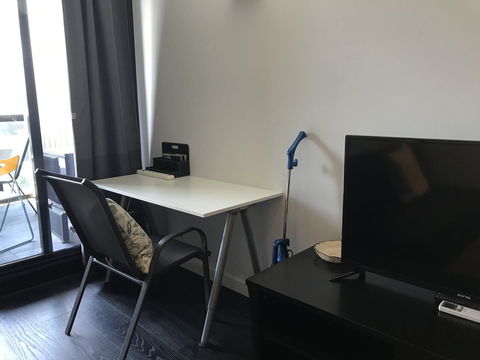Mel-Uni Village - Accommodation Main Beach 15