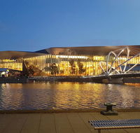 Signature Waterfront Apartments - Accommodation Main Beach