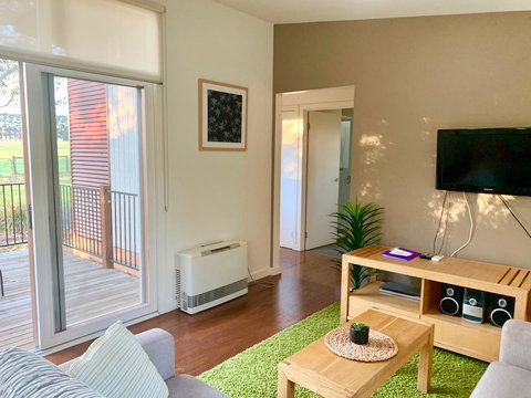 The Nature Resort Villas - Accommodation Main Beach 6