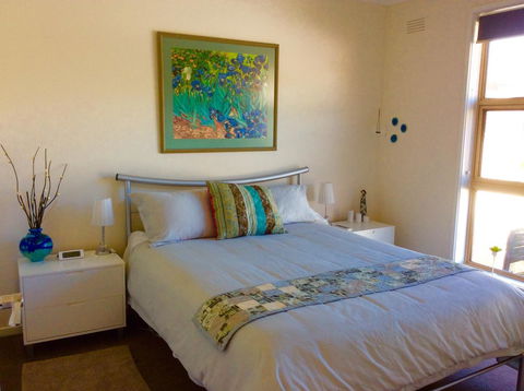 Avilla By The Bay - Accommodation Main Beach 19