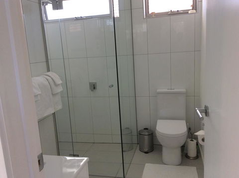 Avilla By The Bay - Accommodation Main Beach 18