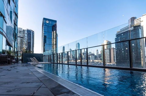 Ocean View/South-bank Premium Location 2 Bedroom Apartments - Accommodation Main Beach 0