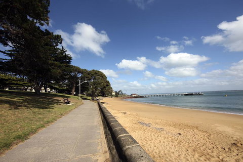 The Waves Apartments - Accommodation Main Beach 31