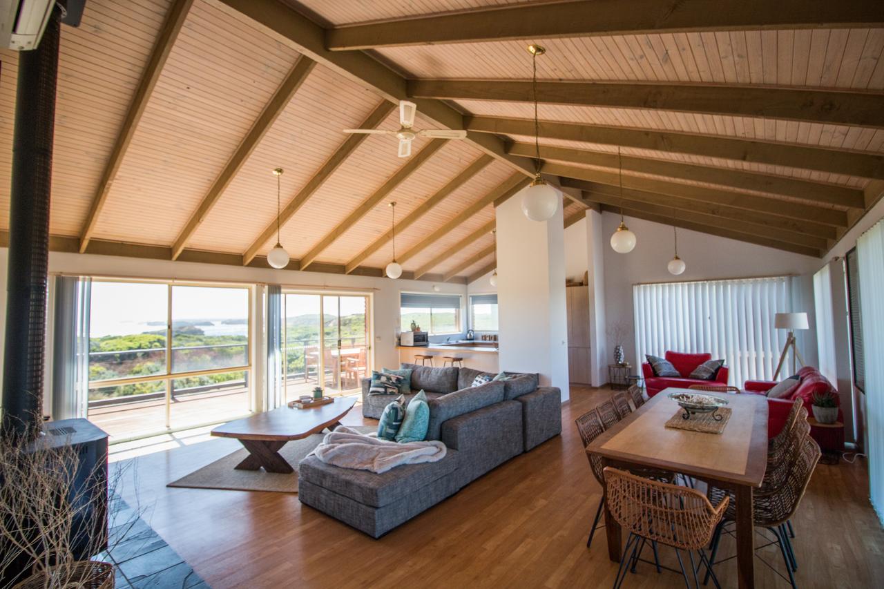 Accommodation Main Beach