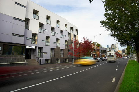 City Edge North Melbourne Apartment Hotel - Accommodation Main Beach 22