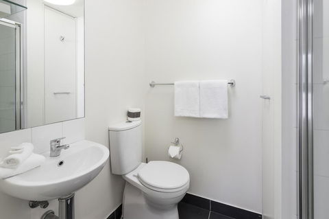 City Edge North Melbourne Apartment Hotel - Accommodation Main Beach 20