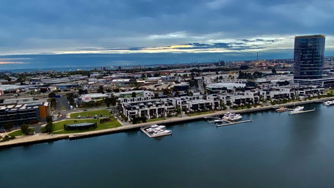 JC Waterfront Apartments On Collins - Accommodation Main Beach 8