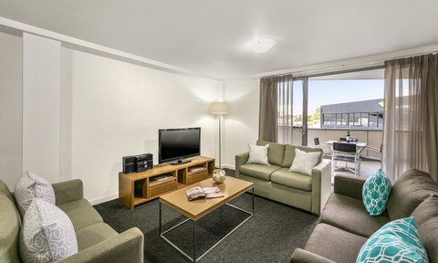 Quest Cheltenham - Accommodation Main Beach 5