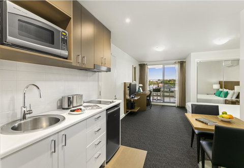 Quest Cheltenham - Accommodation Main Beach 15