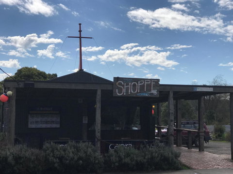 The Hill House - Accommodation Main Beach 0