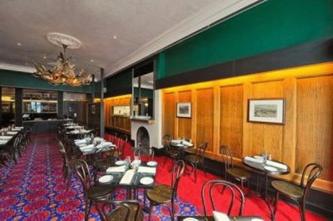 Middle Park Hotel - Accommodation Main Beach 19