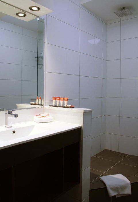 Hotel Grand Chancellor Melbourne - Accommodation Main Beach 10