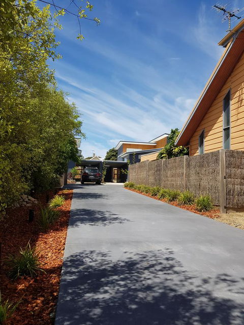 Zeally Bay Stay Deep Ocean - Accommodation Main Beach 10