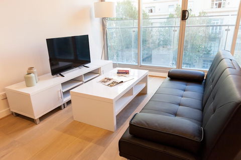 Apartment 101 - Accommodation Main Beach 5