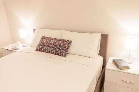 Apartment 101 - Accommodation Main Beach 8