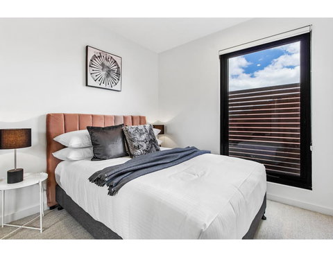 Boutique Apartment In Quiet, Sought-after Suburb - Accommodation Main Beach 13