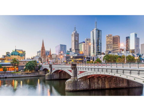 Boutique Apartment In Quiet, Sought-after Suburb - Accommodation Main Beach 16