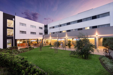 Atura Dandenong - Accommodation Main Beach 21
