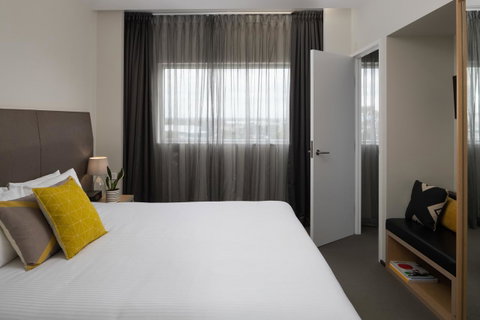 Atura Dandenong - Accommodation Main Beach 13