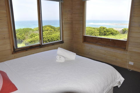 14 Steps - Accommodation Main Beach 16