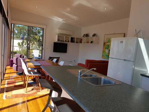 Beach Retreat Apartment Marengo - Accommodation Main Beach 8
