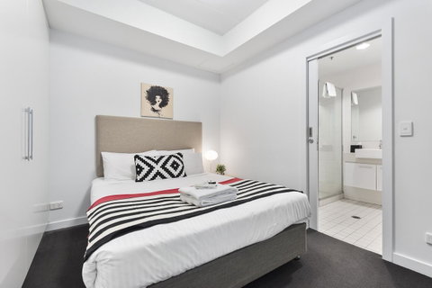 Docklands Private Collection - City Harbour Apartments - Accommodation Main Beach 19