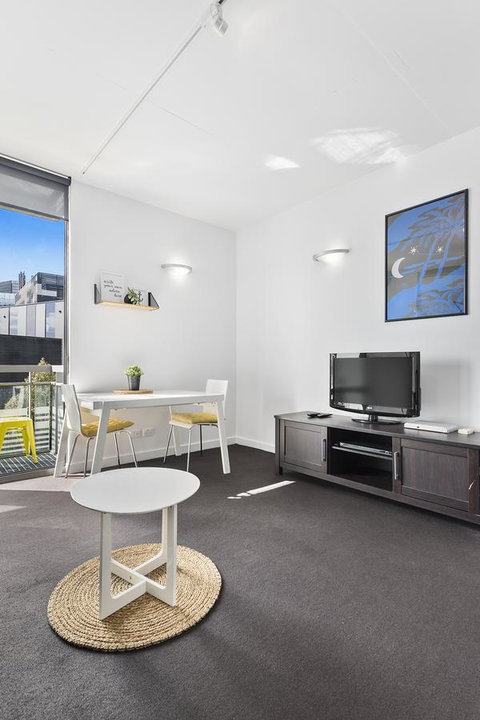 Docklands Private Collection - City Harbour Apartments - Accommodation Main Beach 17