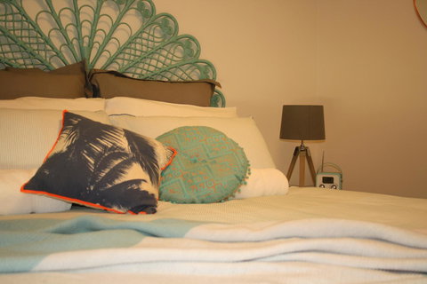 4 Autumn Grove - Accommodation Main Beach 9