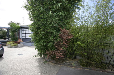 Azen Haven - Accommodation Main Beach 24