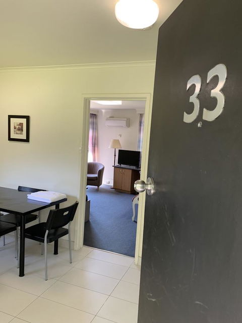 Albert Heights Serviced Apartments - Accommodation Main Beach 22