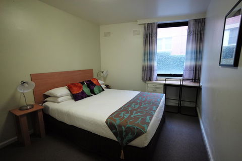 Albert Heights Serviced Apartments - Accommodation Main Beach 6