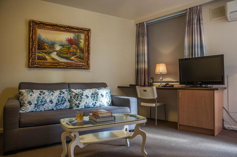Albert Heights Serviced Apartments - Accommodation Main Beach 7