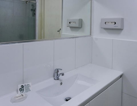 Albert Heights Serviced Apartments - Accommodation Main Beach 3