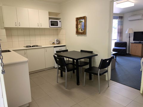 Albert Heights Serviced Apartments - Accommodation Main Beach 25