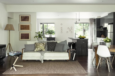 Botanica Editions - Accommodation Main Beach 17