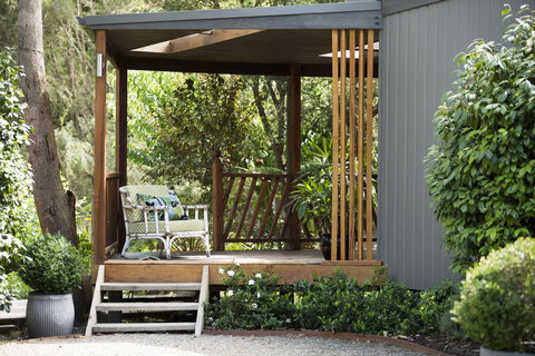 Botanica Editions - Accommodation Main Beach 33