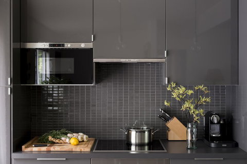 Botanica Editions - Accommodation Main Beach 30