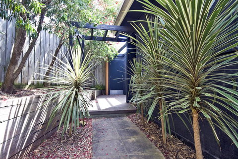 Lornebeach Apartments - Accommodation Main Beach 39