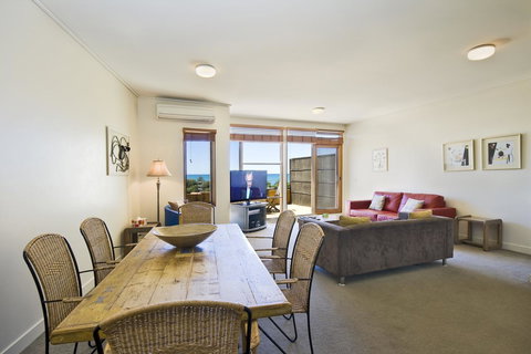 Lornebeach Apartments - Accommodation Main Beach 43