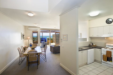 Lornebeach Apartments - Accommodation Main Beach 38