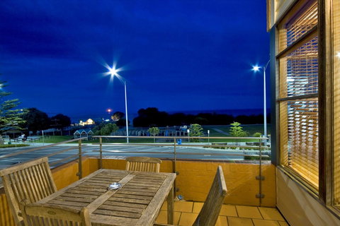 Lornebeach Apartments - Accommodation Main Beach 17