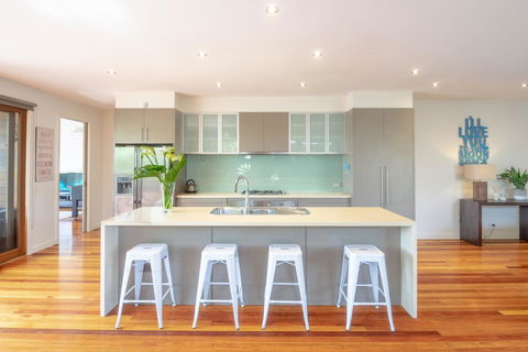 Blairgowrie Moonah Beach House: Walk To Beach - Accommodation Main Beach 0