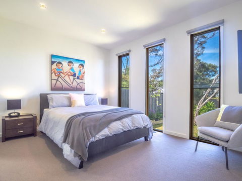 Blairgowrie Moonah Beach House: Walk To Beach - Accommodation Main Beach 11