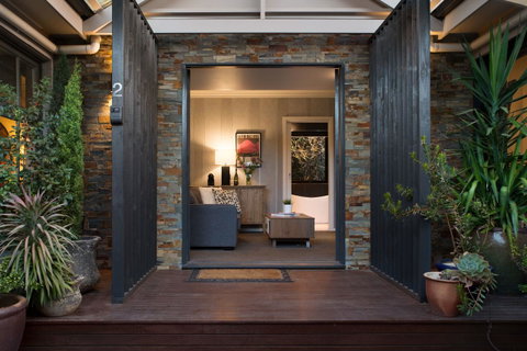 East Street Daylesford - Accommodation Main Beach 6