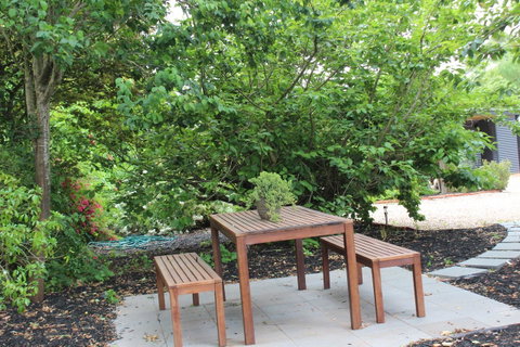 East Street Daylesford - Accommodation Main Beach 30